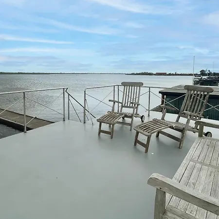 Meerzicht By Droomvilla 度假居