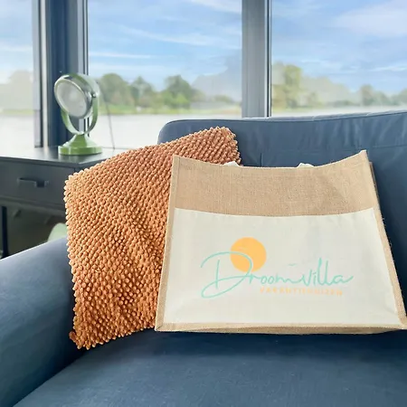 בית נופש Meerzicht By Droomvilla *